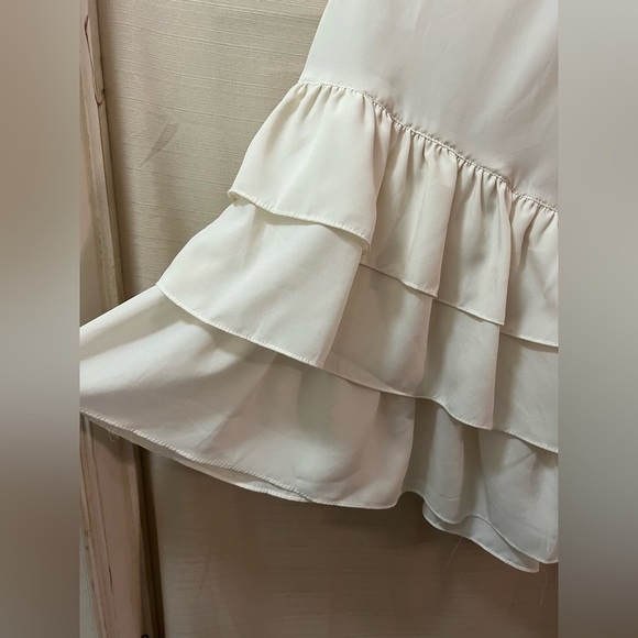 ⚫️ BOGO Annabelle Layered Sleeveless Tank Top with zipper back size (small) - Picture 4 of 7